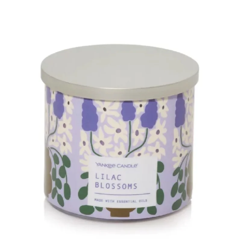 Yankee Candle : 3-Wick Candles in Lilac Blossoms