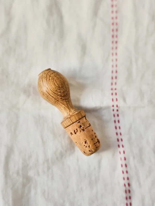 Oak Wine Stopper