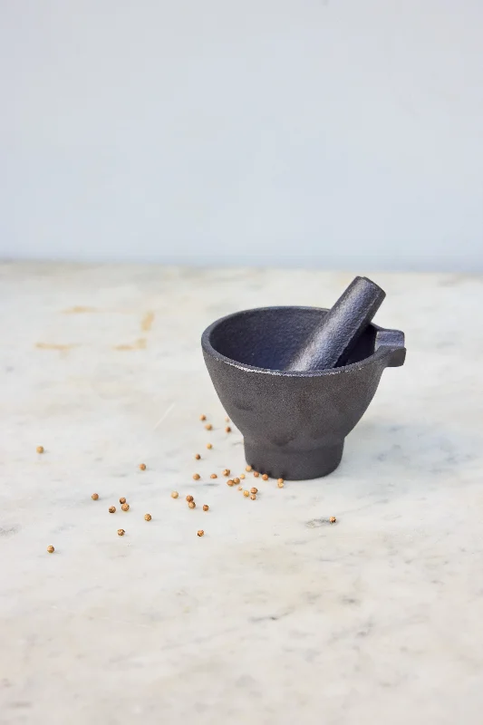 Cast Iron Mortar & Pestle